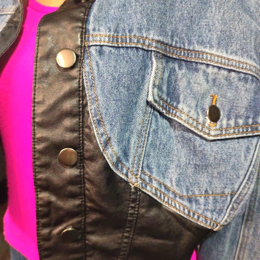 Cropped denim/pleather jacket. Never Been Worn!! M - Picture 3 of 9